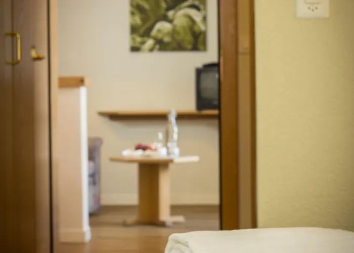 Bristolino Apartment *